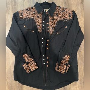 Men’s Embroidered dress shirt